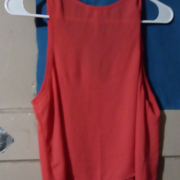 Tanktop - Picture 3 of 3